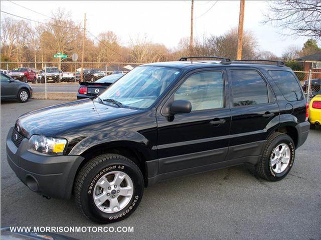 2006 Ford Escape ESi