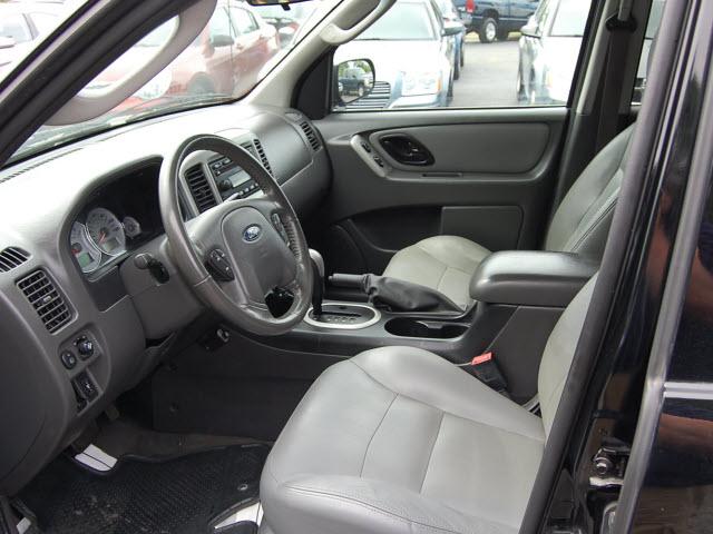 2006 Ford Escape Unknown