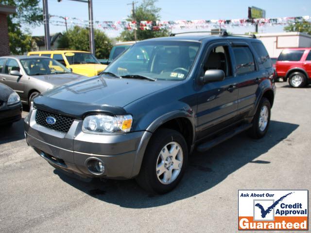 2006 Ford Escape ESi