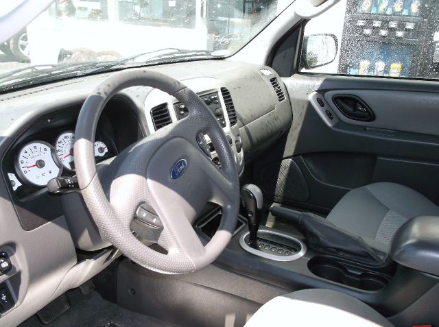 2006 Ford Escape SL 4x4 Regular Cab