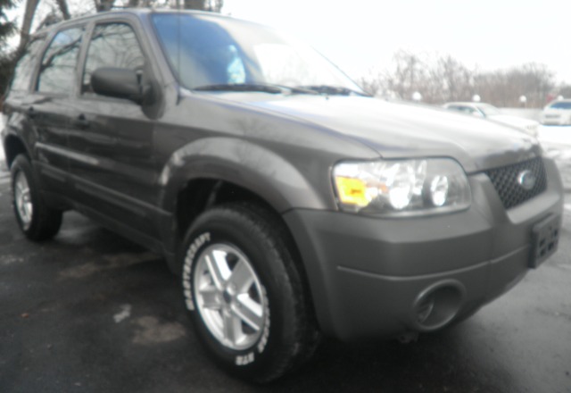 2006 Ford Escape Reg Cab 159.5 WB C5B