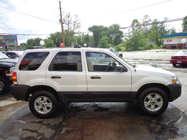 2006 Ford Escape ESi