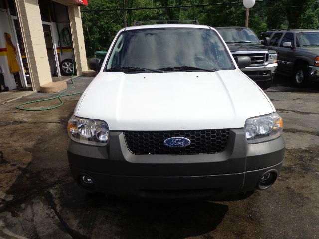 2006 Ford Escape ESi