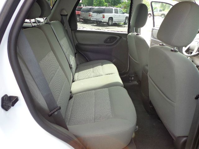 2006 Ford Escape ESi