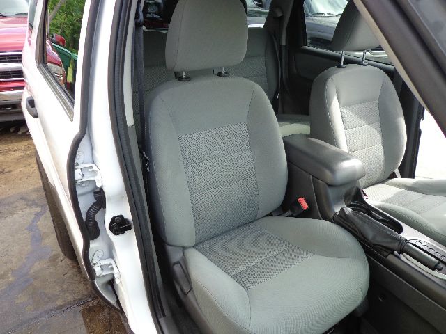 2006 Ford Escape ESi