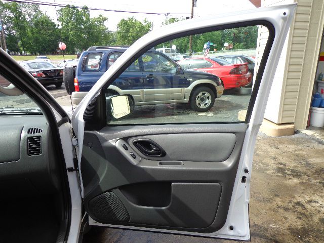 2006 Ford Escape ESi