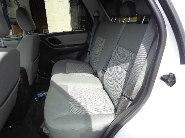 2006 Ford Escape ESi