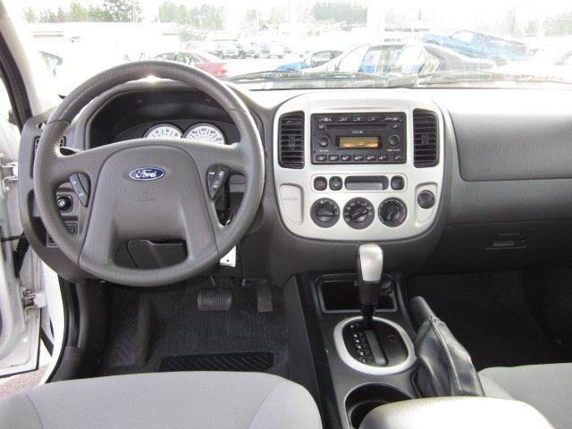 2006 Ford Escape SL 4x4 Regular Cab