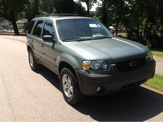 2006 Ford Escape SL 4x4 Regular Cab