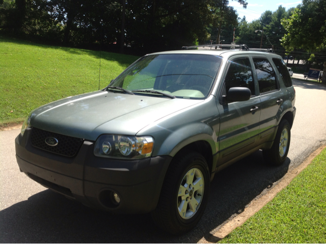 2006 Ford Escape SL 4x4 Regular Cab