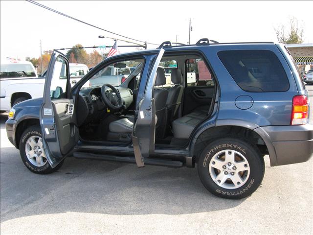 2006 Ford Escape ESi