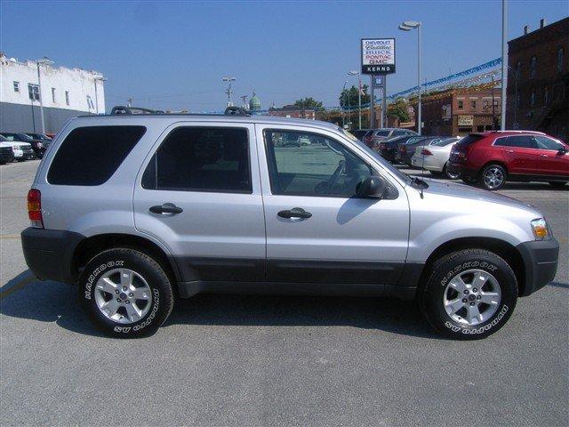 2006 Ford Escape ESi