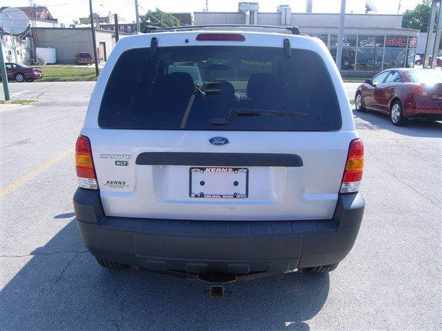 2006 Ford Escape ESi