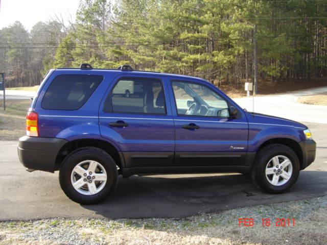 2006 Ford Escape ESi