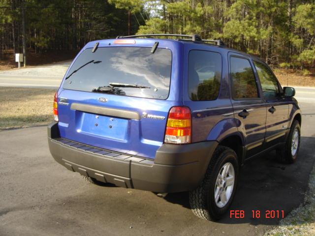 2006 Ford Escape ESi