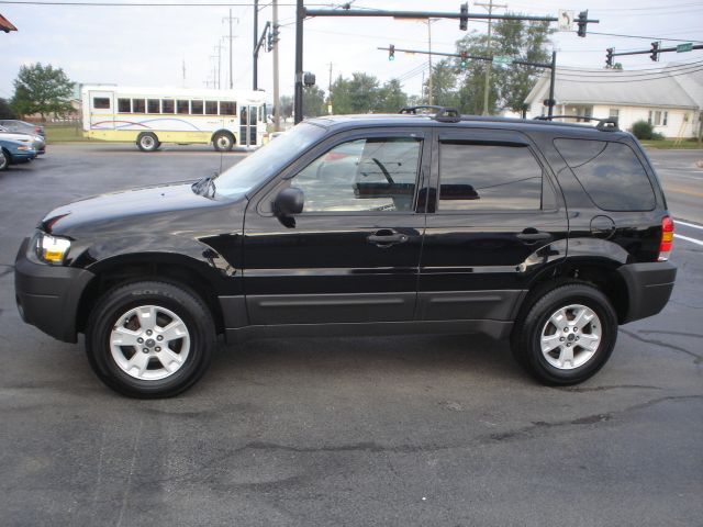 2006 Ford Escape 4dr Sdn 2.4L FWD