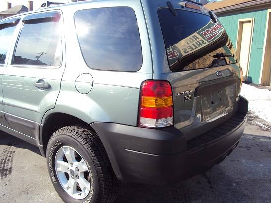 2006 Ford Escape ESi