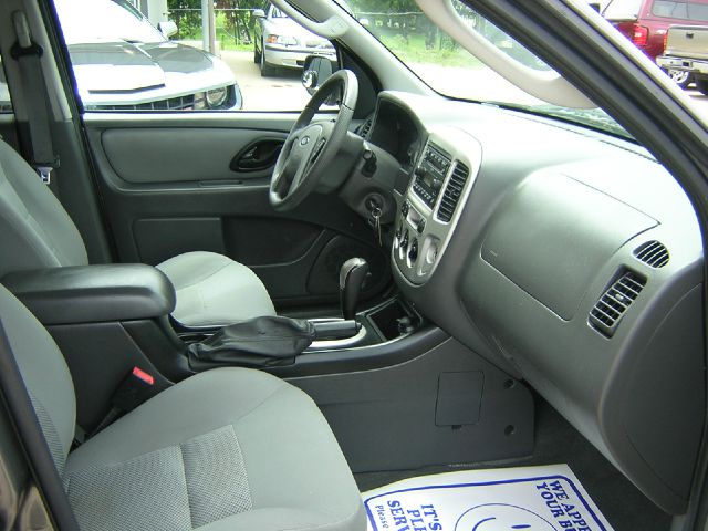 2006 Ford Escape ESi