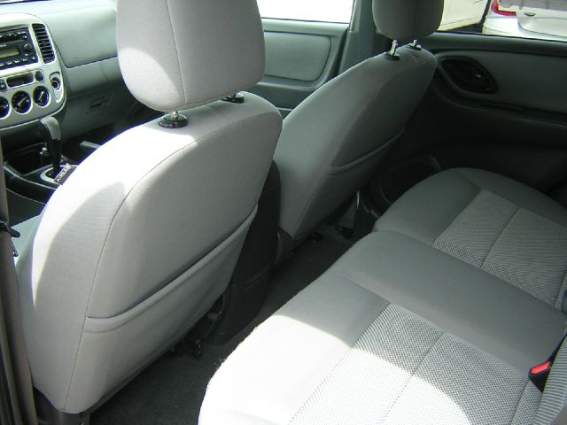 2006 Ford Escape ESi