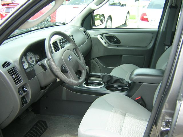 2006 Ford Escape ESi