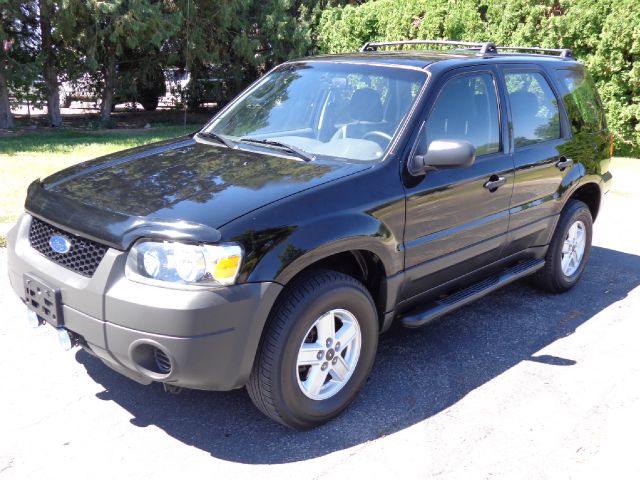 2007 Ford Escape 4dr Sdn Premier 2WD