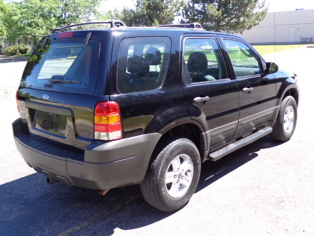 2007 Ford Escape 4dr Sdn Premier 2WD