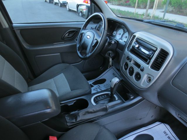 2007 Ford Escape ESi