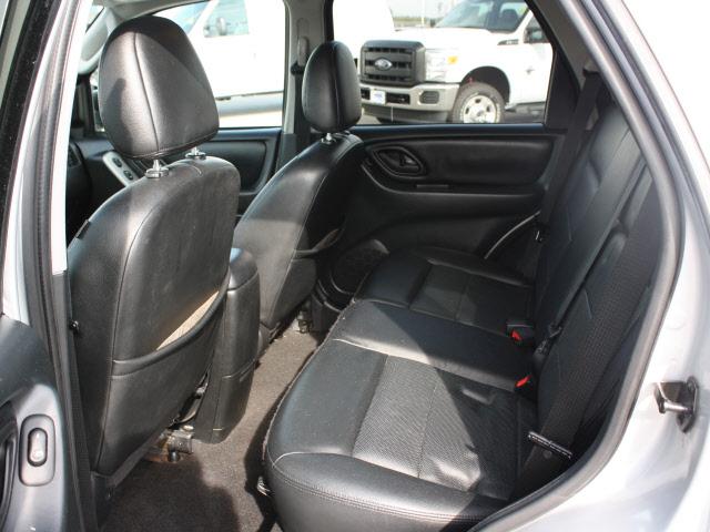 2007 Ford Escape SLT 25