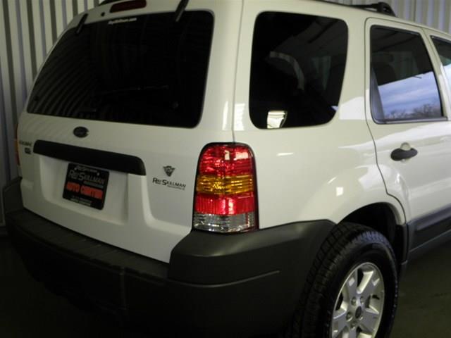 2007 Ford Escape ESi