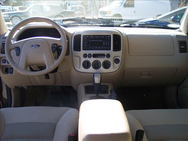 2007 Ford Escape ESi