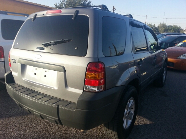 2007 Ford Escape ESi