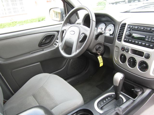 2007 Ford Escape SL 4x4 Regular Cab