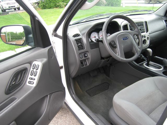 2007 Ford Escape SL 4x4 Regular Cab