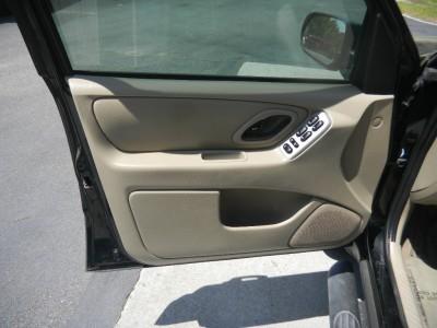 2007 Ford Escape ESi