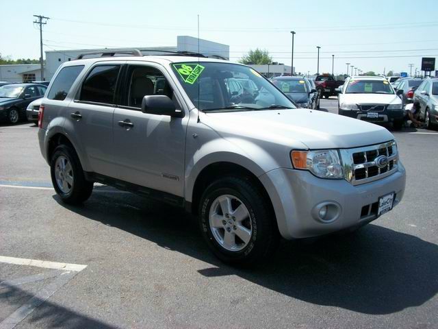 2008 Ford Escape 2dr Roadster Limited