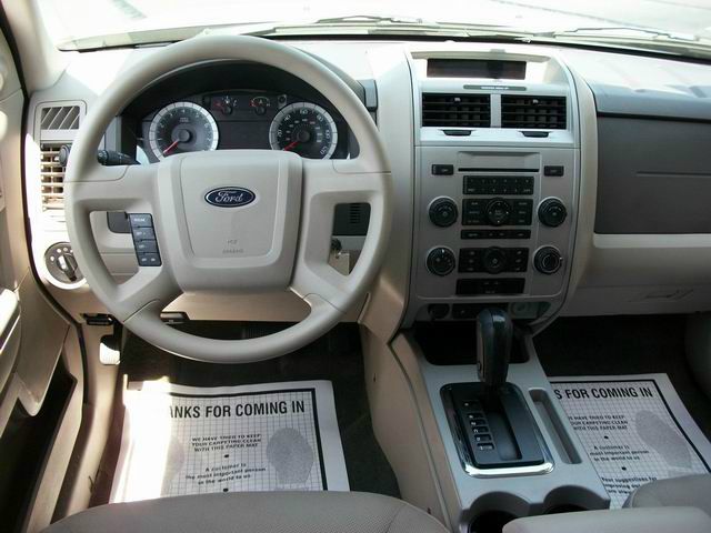 2008 Ford Escape 2dr Roadster Limited