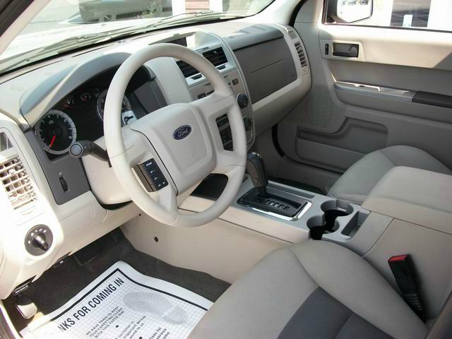 2008 Ford Escape 2dr Roadster Limited