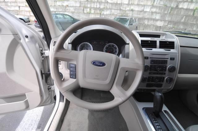 2008 Ford Escape ESi