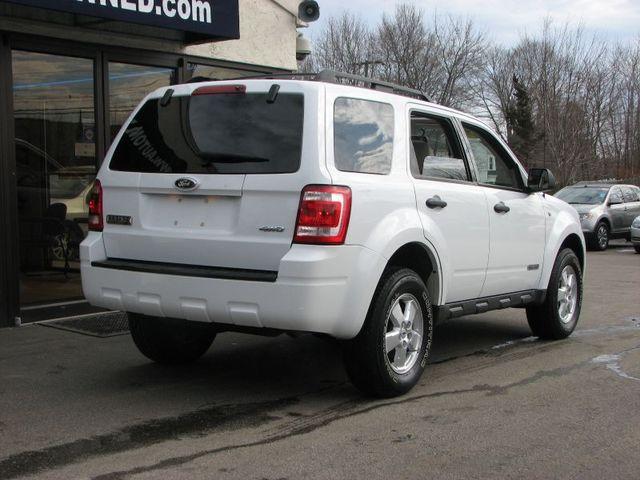 2008 Ford Escape 4dr Sdn XLS