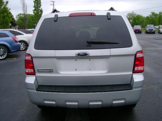 2008 Ford Escape ESi