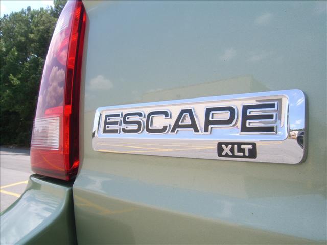 2008 Ford Escape ESi