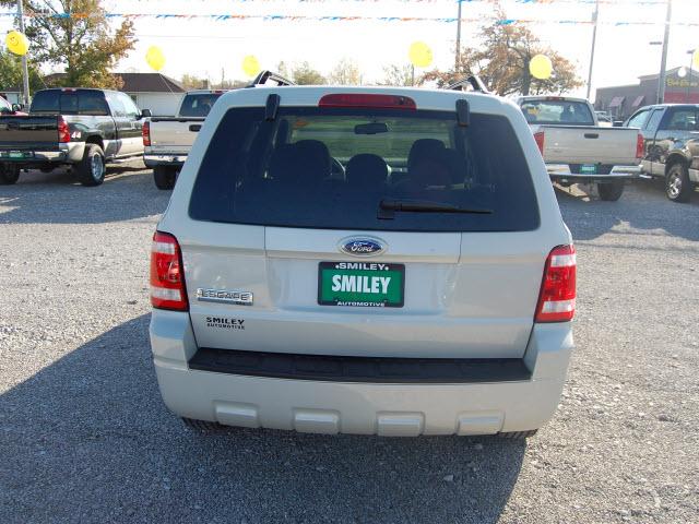 2008 Ford Escape ESi