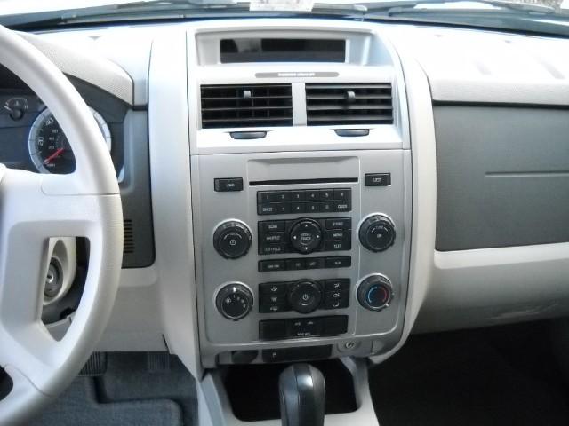 2008 Ford Escape ESi