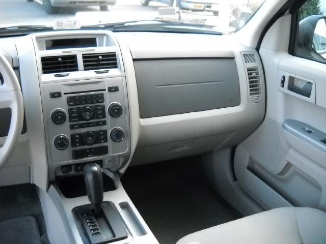 2008 Ford Escape ESi