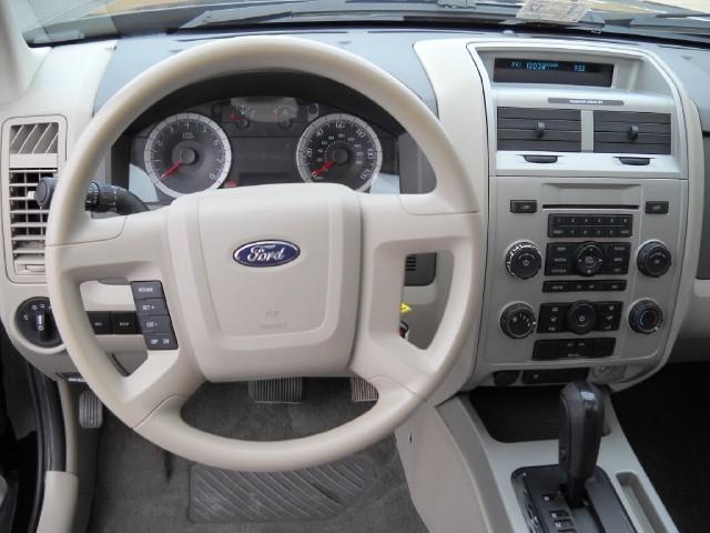 2008 Ford Escape ESi