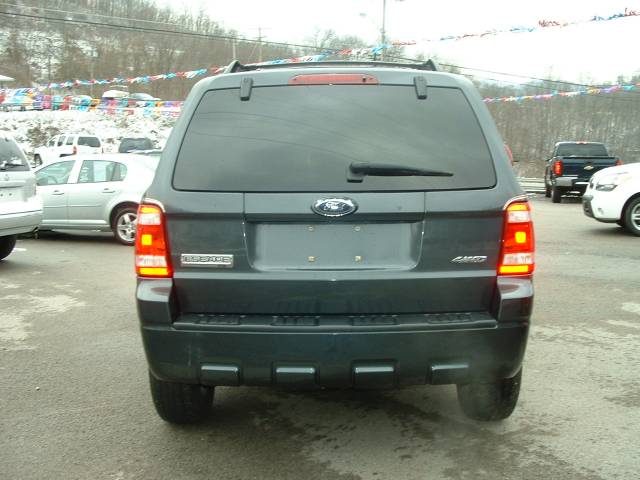 2008 Ford Escape ESi