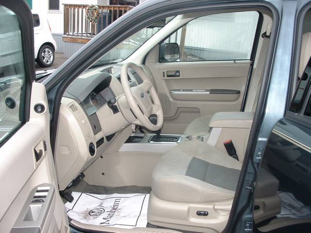 2008 Ford Escape ESi