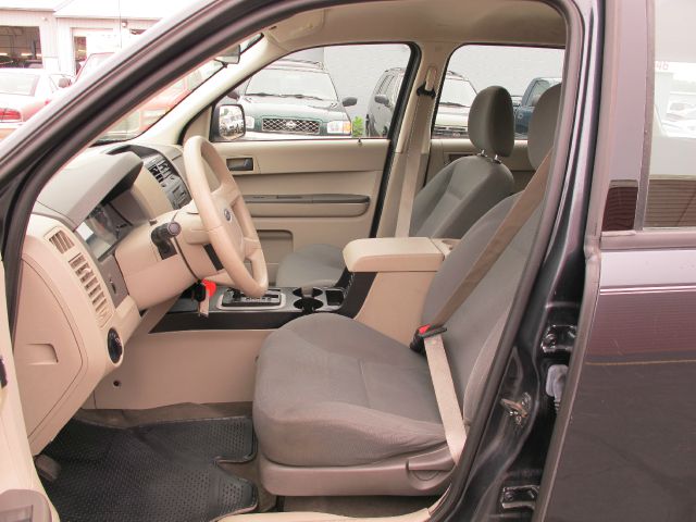 2008 Ford Escape BASE Automatic