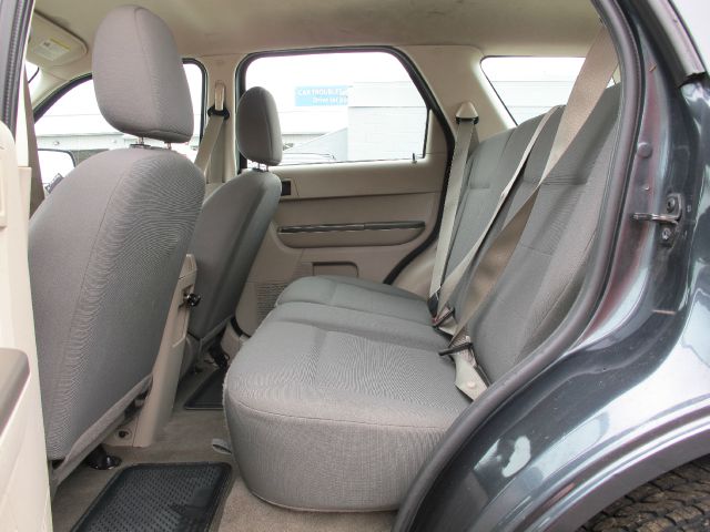 2008 Ford Escape BASE Automatic