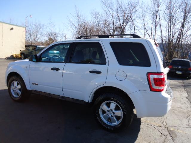 2008 Ford Escape ESi